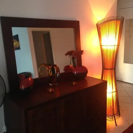 Pleasant 2 Bed In The Calm Palm Area Of With Beaches Nearby On Sides 1525 Lägenhet Cannes